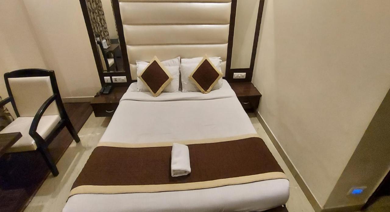 Hotel Goyal Palace Джайпур Екстер'єр фото